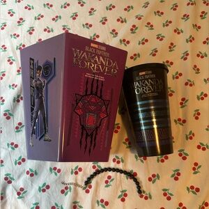 Black Panther Wakanda Forever Plastic Popcorn Box, Reusable Cup, Beaded Bracelet